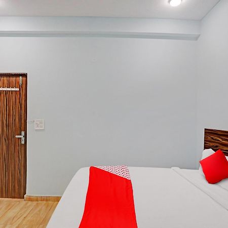 Hotel O Surya Gold Guest House Najafgarh المظهر الخارجي الصورة