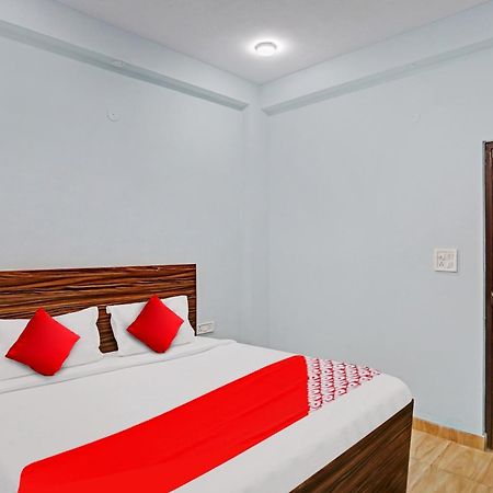 Hotel O Surya Gold Guest House Najafgarh المظهر الخارجي الصورة