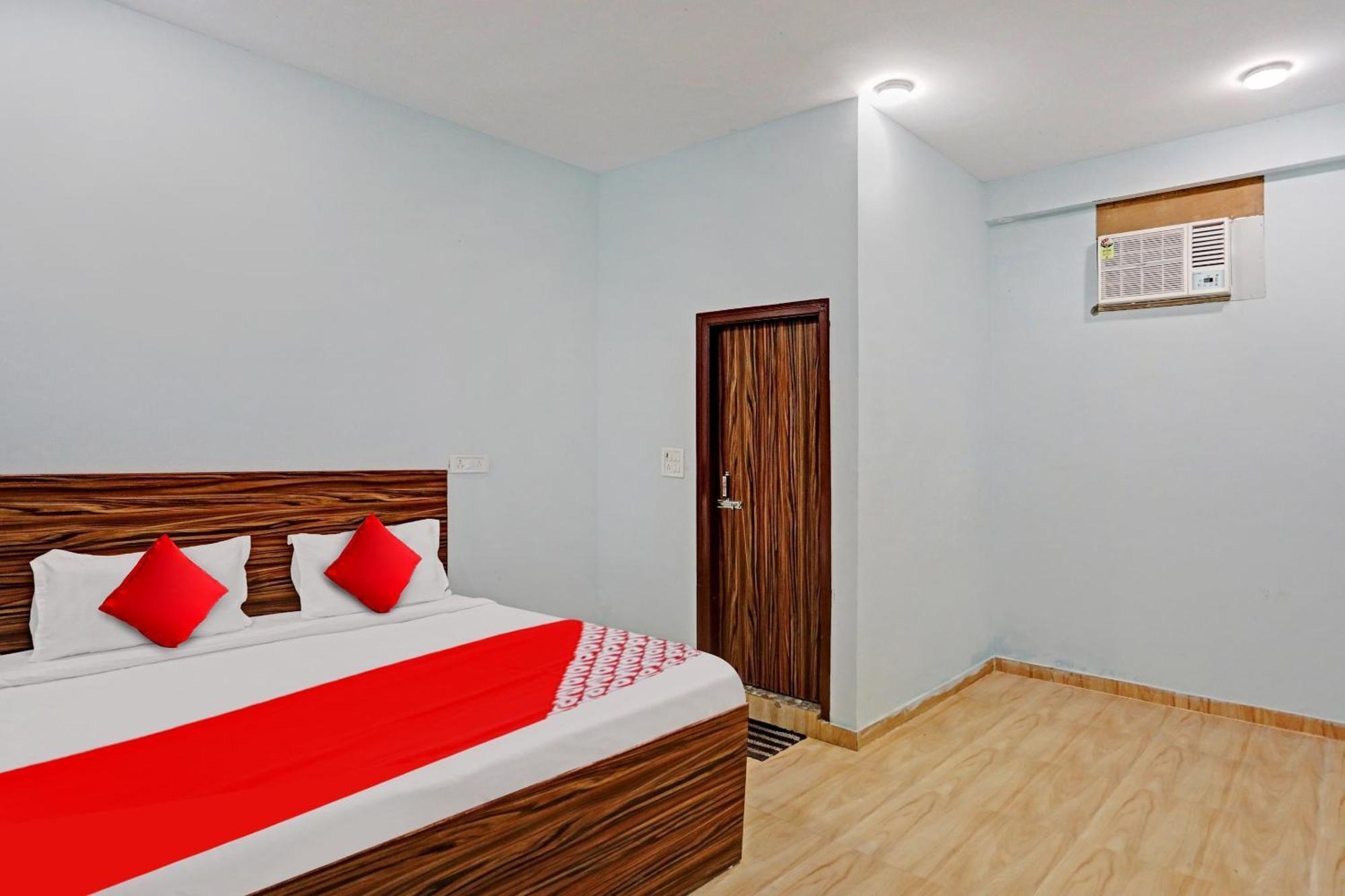 Hotel O Surya Gold Guest House Najafgarh المظهر الخارجي الصورة